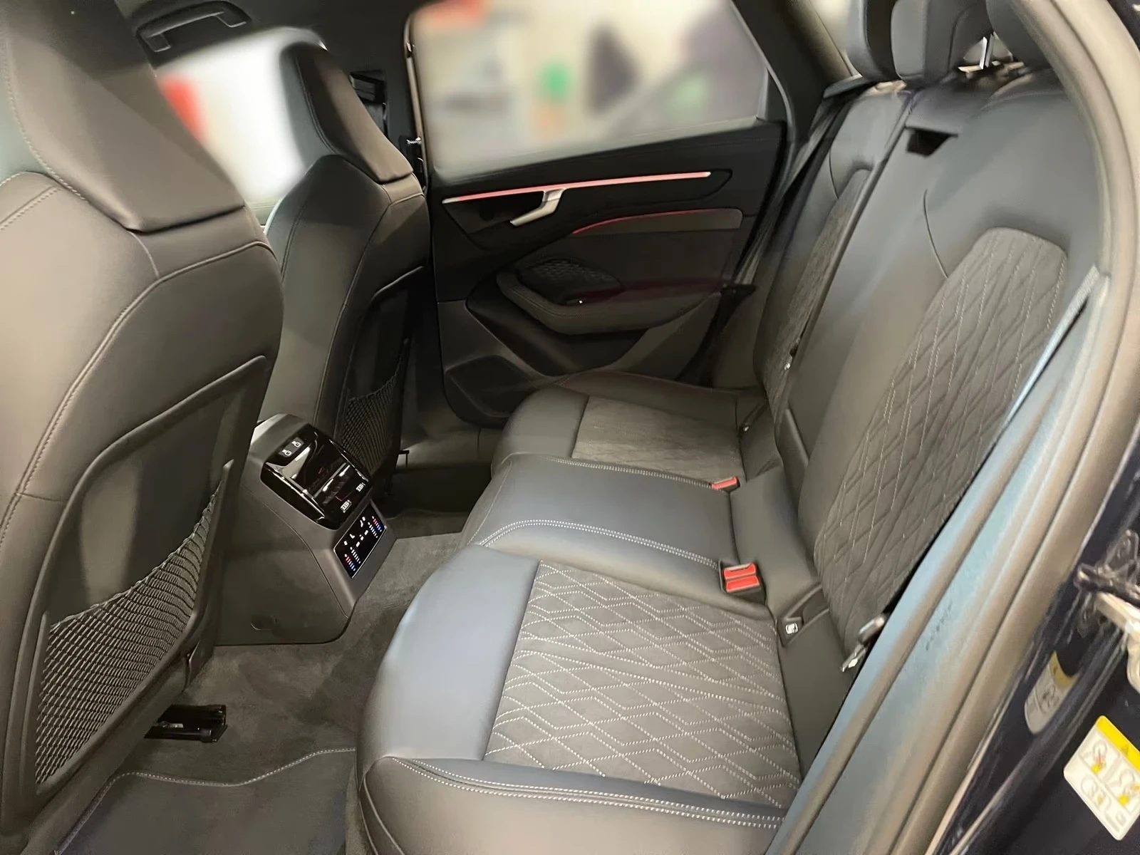 Audi A6 40 TDI/ S-LINE/ MATRIX/ 360/ MMI DISPLAY/ QUATTRO, снимка 11 - Автомобили и джипове - 55266404
