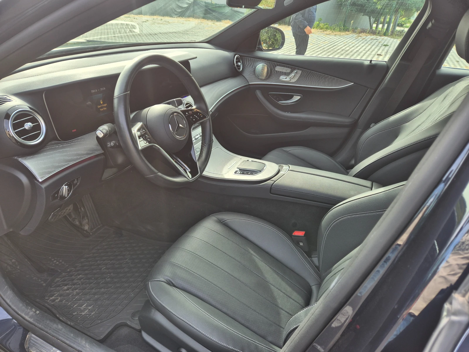 Mercedes-Benz E 350 E350 4matic, снимка 13 - Автомобили и джипове - 56087822