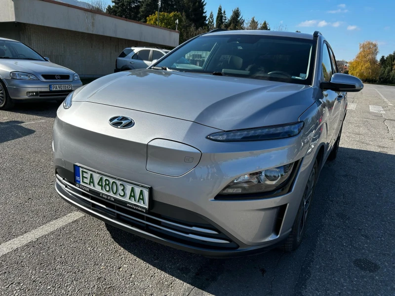 Hyundai Kona Facelift 64KW/ 204hp /Сервизна книжка, снимка 3 - Автомобили и джипове - 48134410