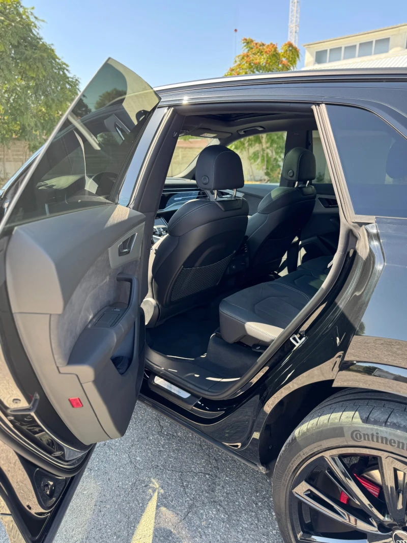 Audi Q8 50 TDI FACELIFT   S-Line   Head-Up   Matrix LED, снимка 10 - Автомобили и джипове - 52047943