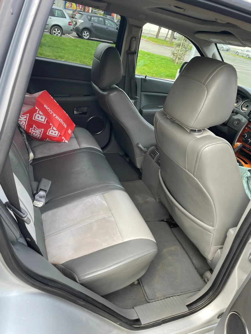 Jeep Grand cherokee Overland, снимка 6 - Автомобили и джипове - 52514002