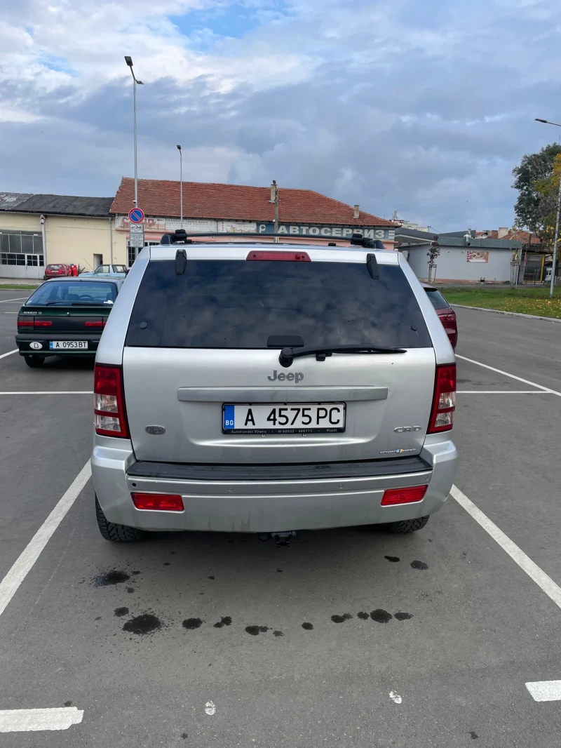 Jeep Grand cherokee Overland, снимка 2 - Автомобили и джипове - 52514002