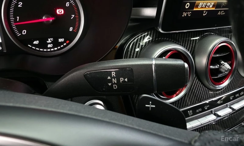 Mercedes-Benz GLC 300, снимка 9 - Автомобили и джипове - 53049987