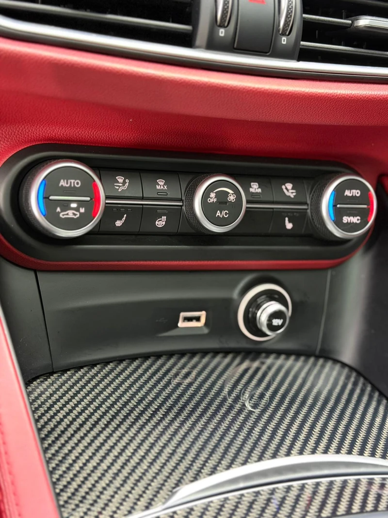 Alfa Romeo Stelvio Quadrifoglio, снимка 9 - Автомобили и джипове - 53523915