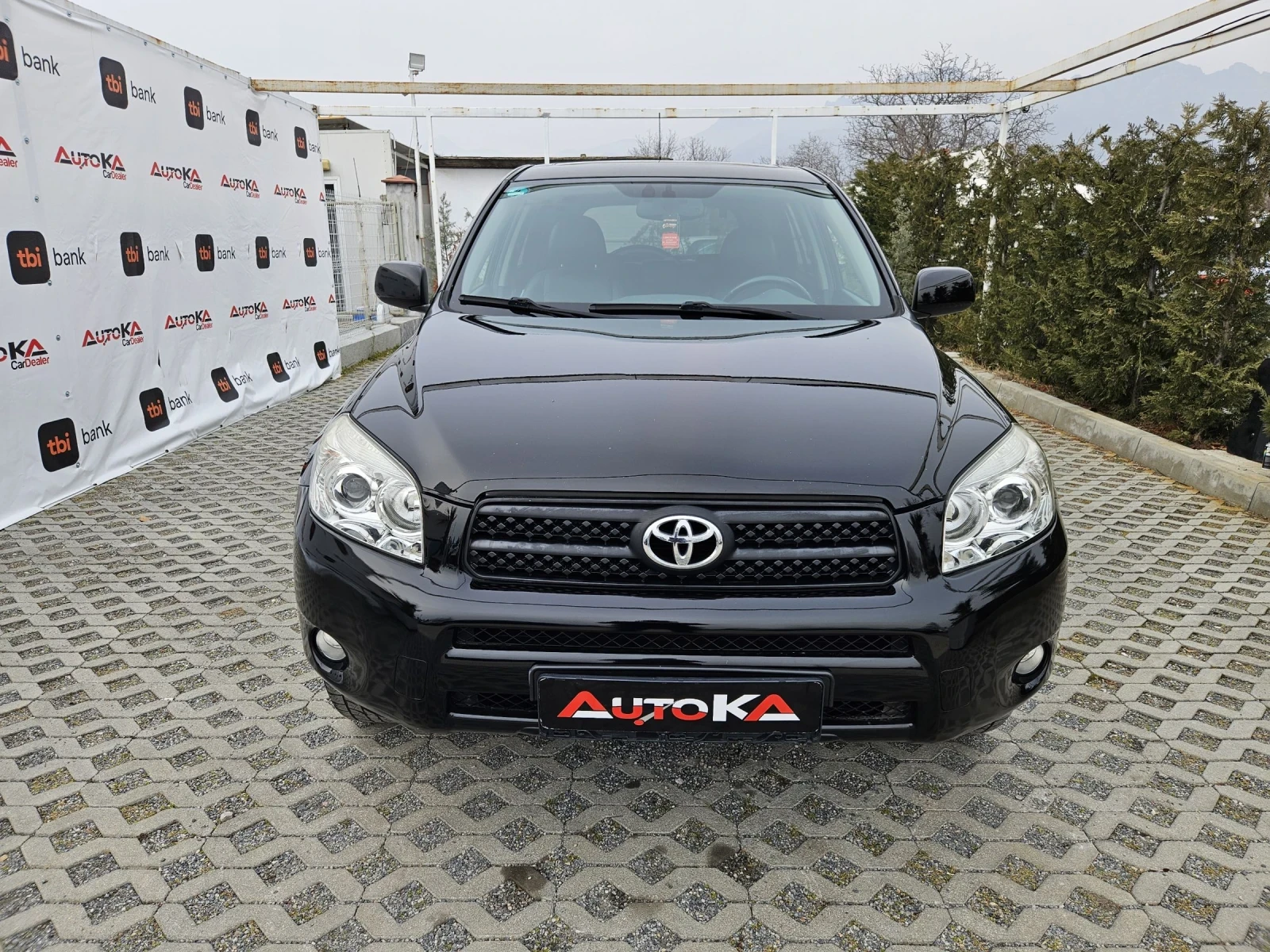 Toyota Rav4 2.0VVTI-152КС= АВТОМАТ= 4Х4= KEYLESS= NAVI= FULL | Mobile.bg — изображение 1
