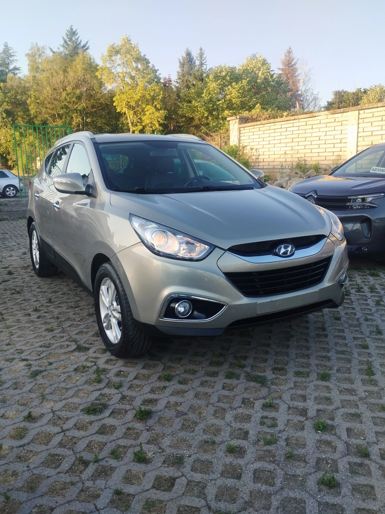 Hyundai IX35 2.0 бензин 4* 4 - изображение 8