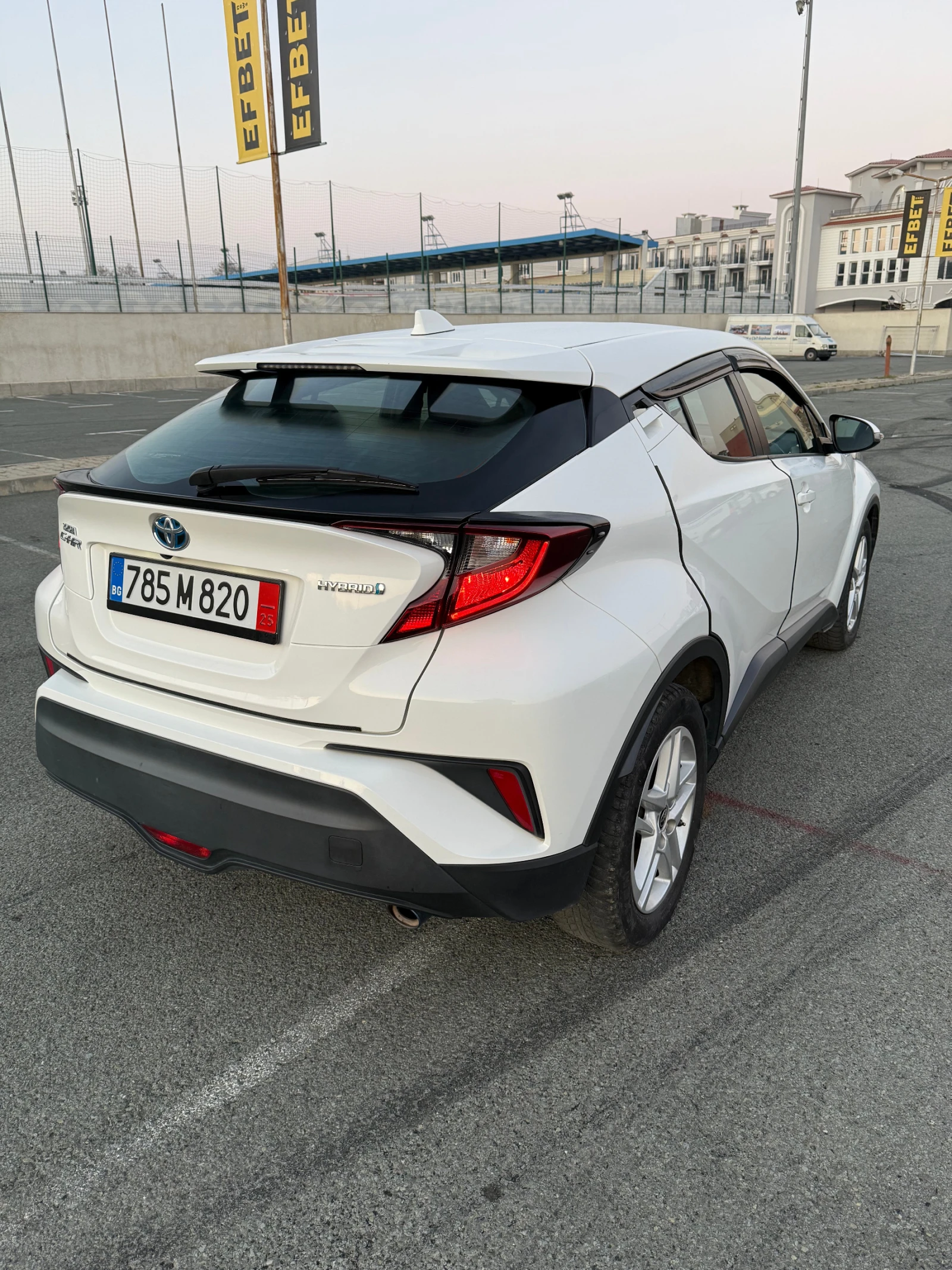 Toyota C-HR 1.8 hybrid | Mobile.bg   4