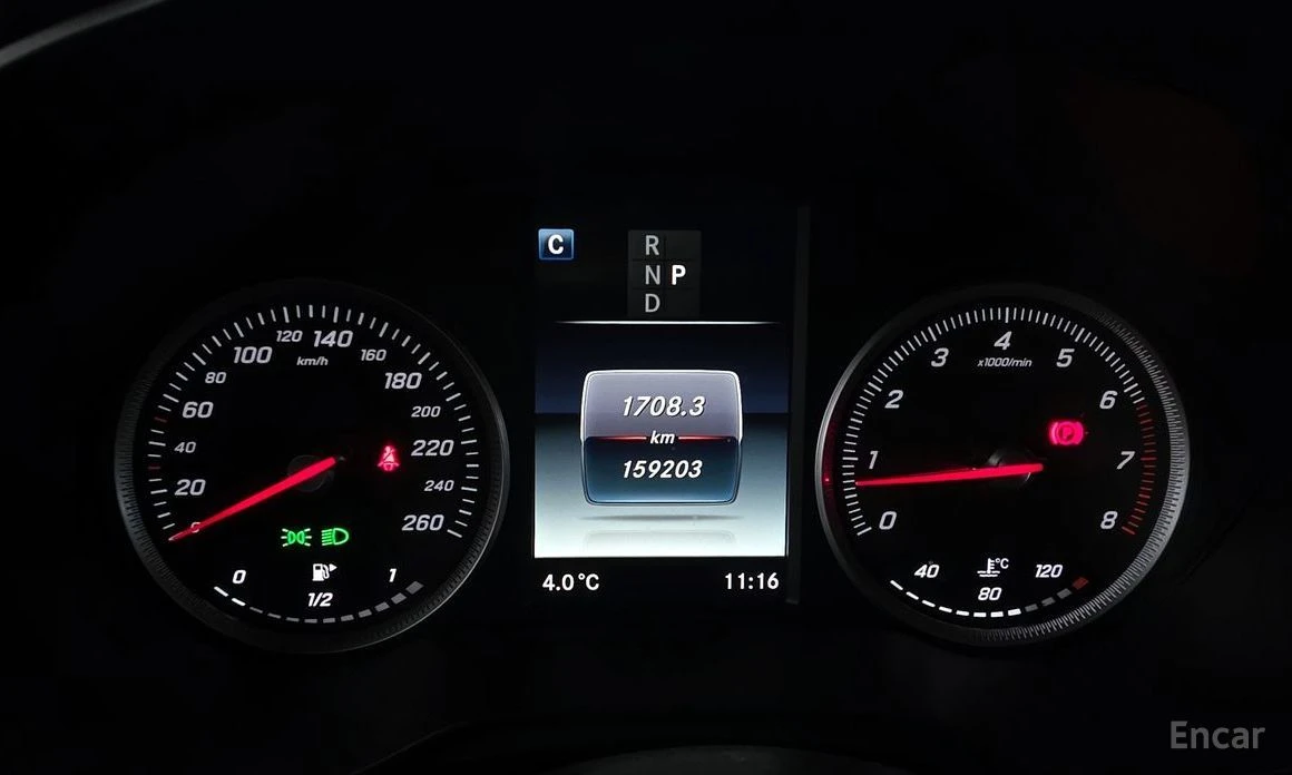 Mercedes-Benz GLC 300  - изображение 8