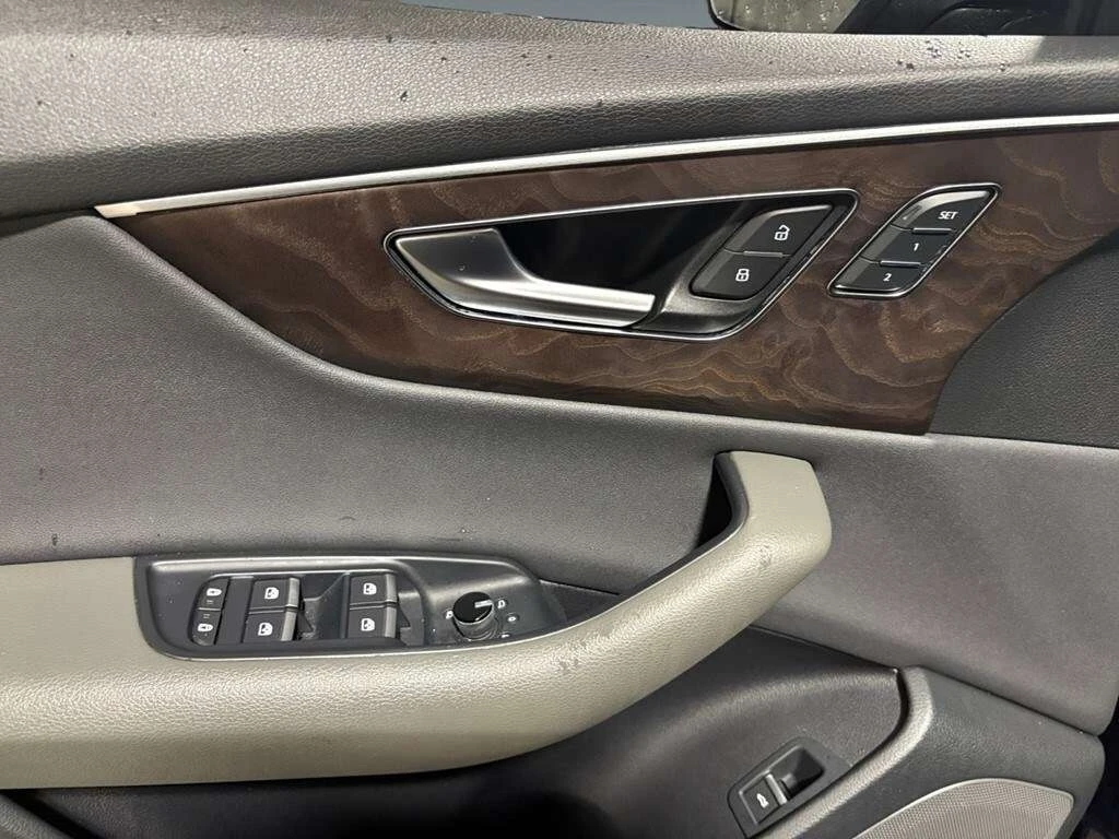 Audi Q8 * CARFAX * ���� �� �� | Mobile.bg � ����������� 15