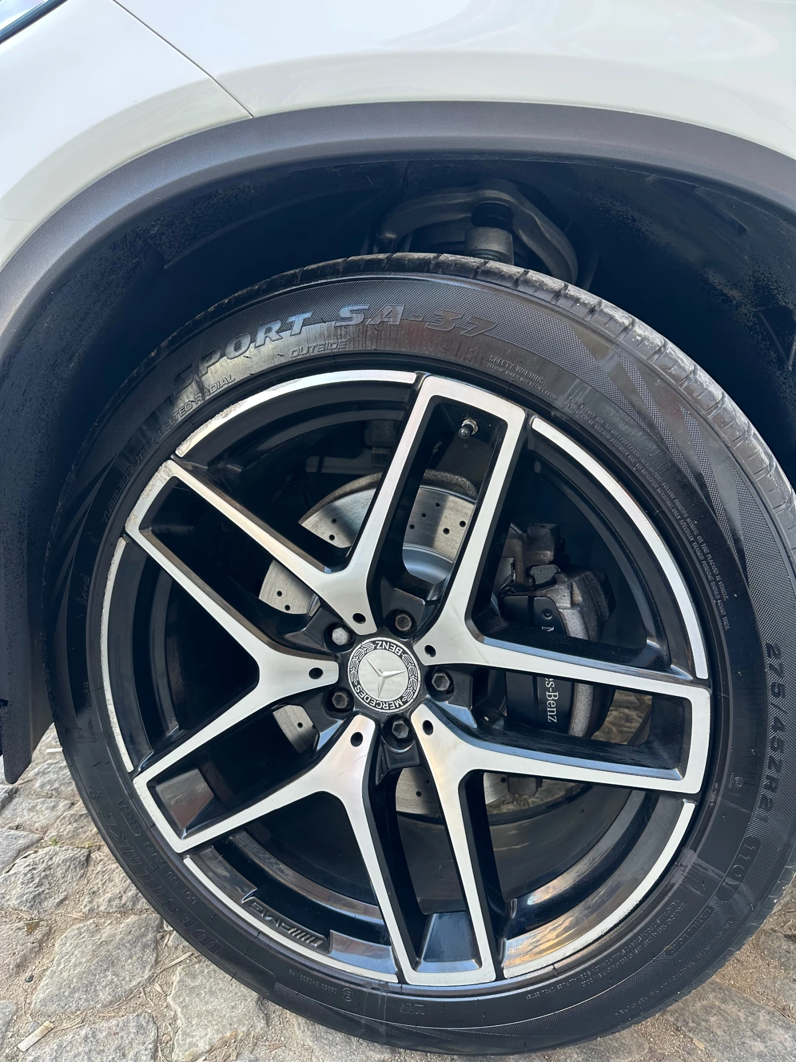 Mercedes-Benz GLE Coupe AMG-L?NE coupe distronic 360-Kamera harman kardon, снимка 7 - Автомобили и джипове - 53835970