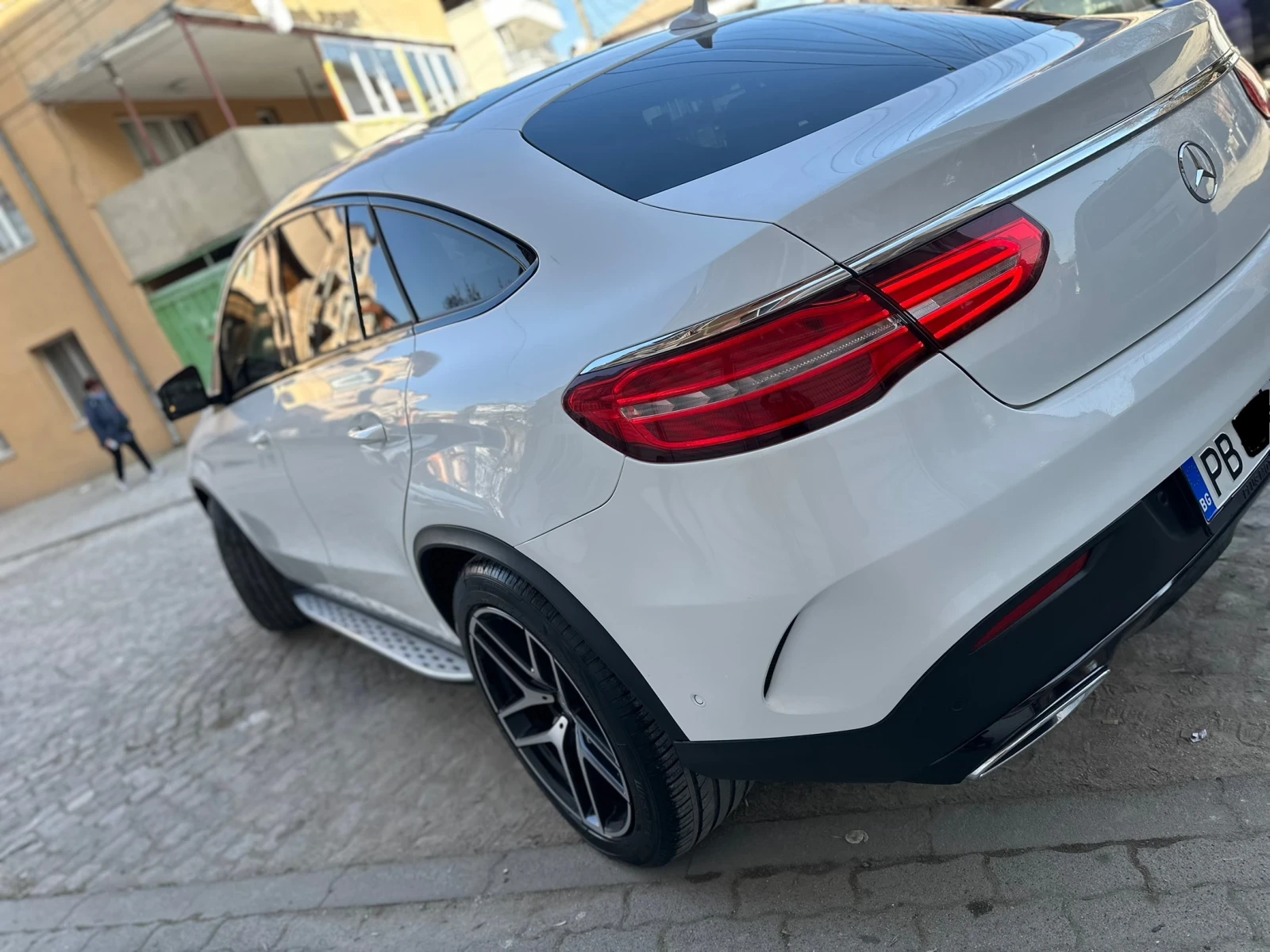 Mercedes-Benz GLE Coupe AMG-L?NE coupe distronic 360-Kamera harman kardon, снимка 6 - Автомобили и джипове - 53835970