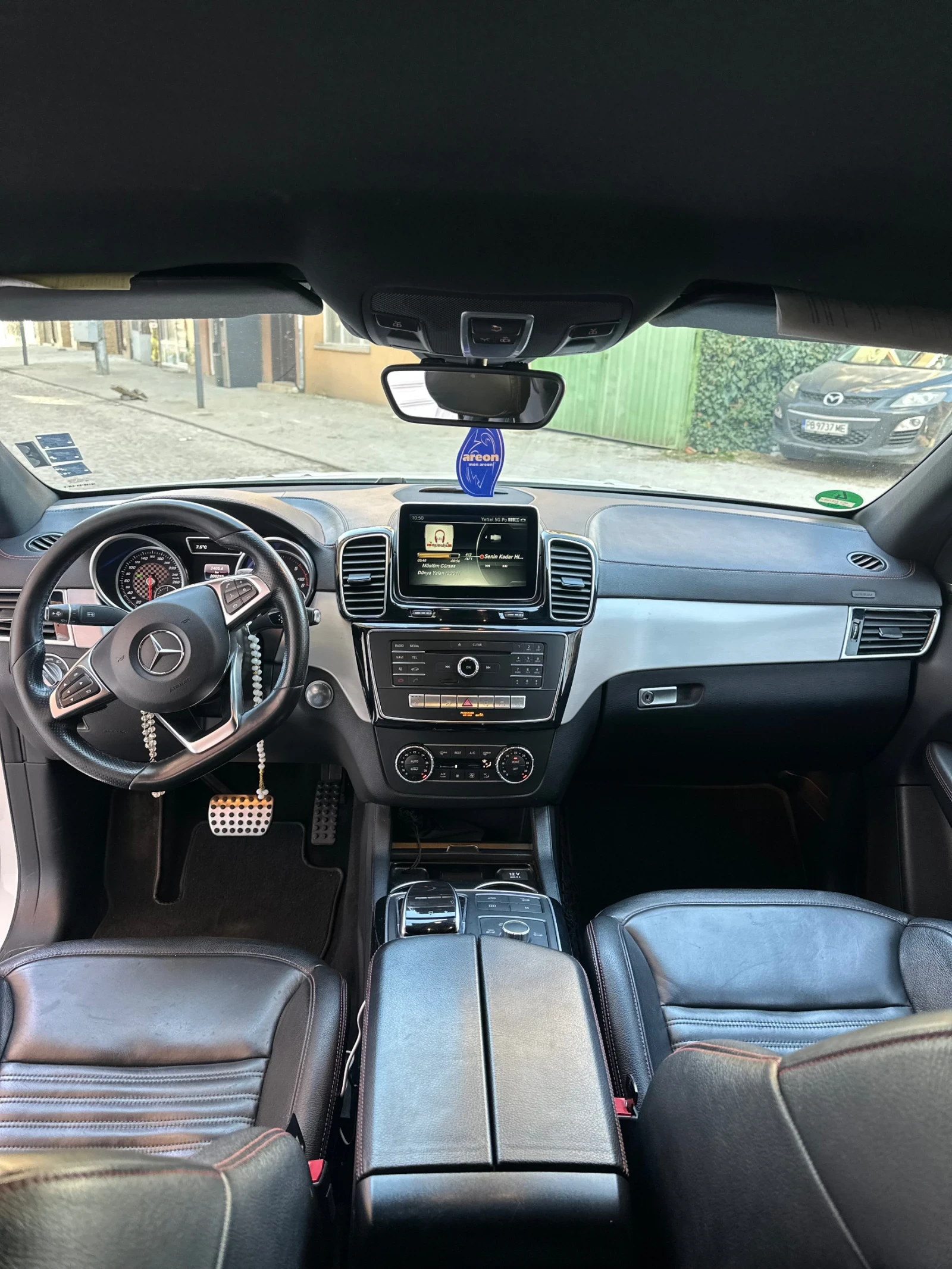 Mercedes-Benz GLE Coupe AMG-L?NE coupe distronic 360-Kamera harman kardon, снимка 11 - Автомобили и джипове - 53835970
