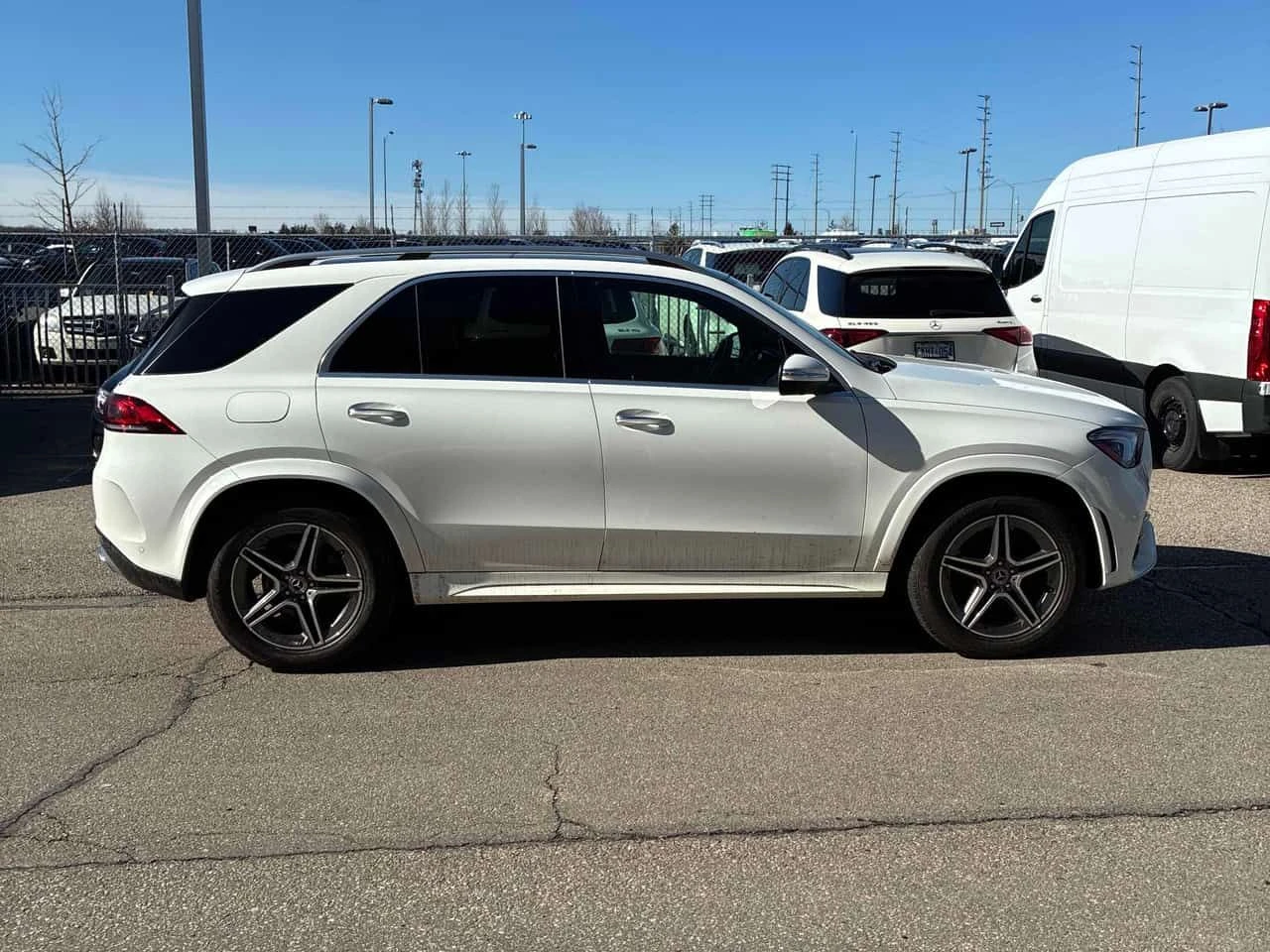 Mercedes-Benz GLE 350 * CARFAX * Хед-Ъп * Дистроник * , снимка 3 - Автомобили и джипове - 53999557