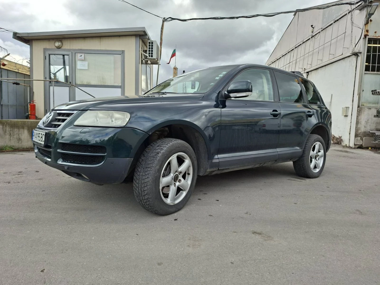 VW Touareg 3.0TDI, снимка 3 - Автомобили и джипове - 54101238