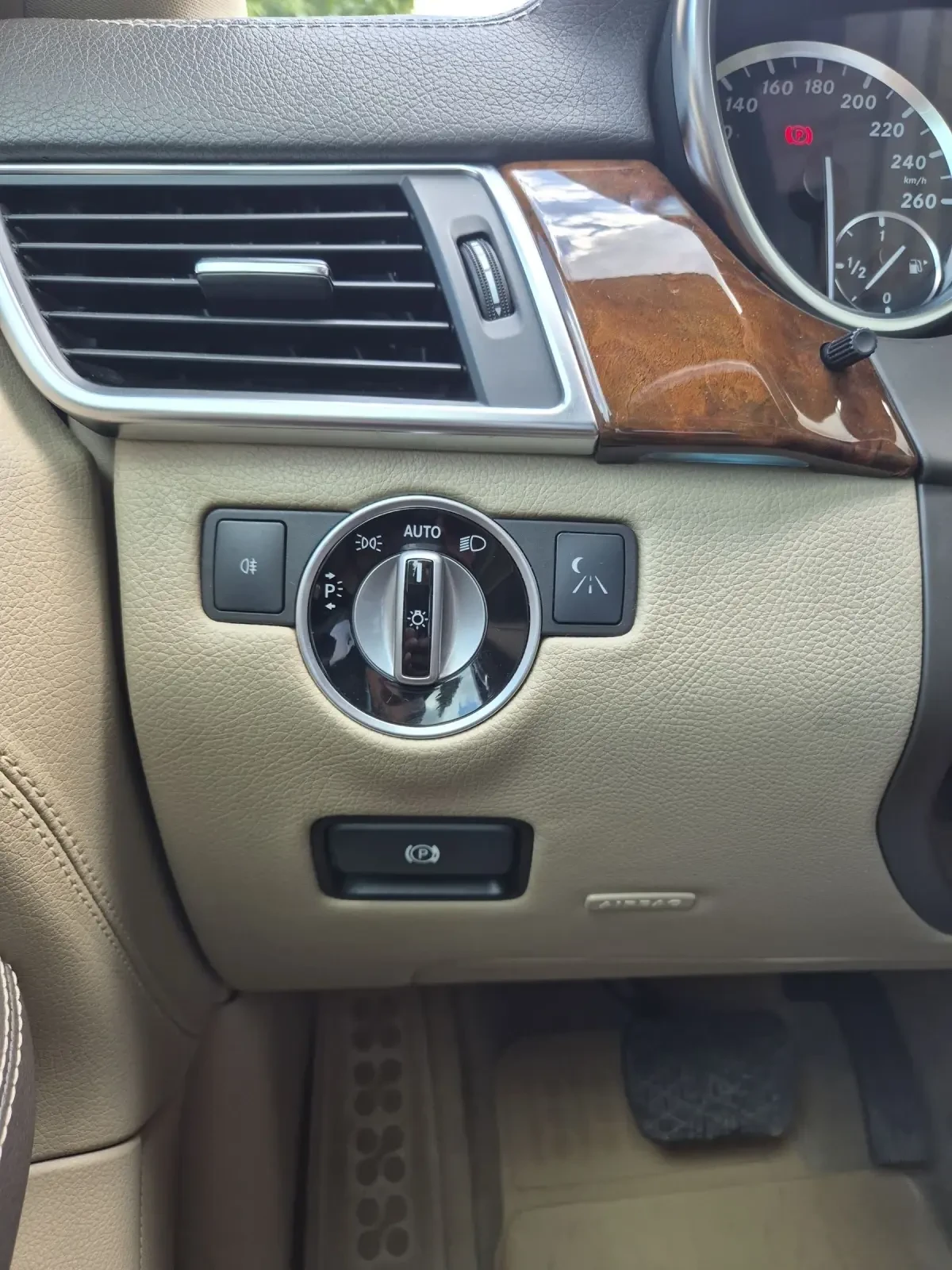 Mercedes-Benz ML 350, снимка 8 - Автомобили и джипове - 54853710
