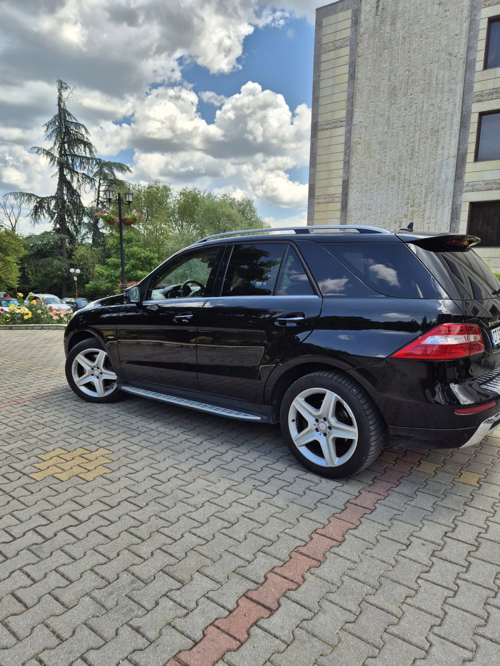 Mercedes-Benz ML 350, снимка 6 - Автомобили и джипове - 54853710