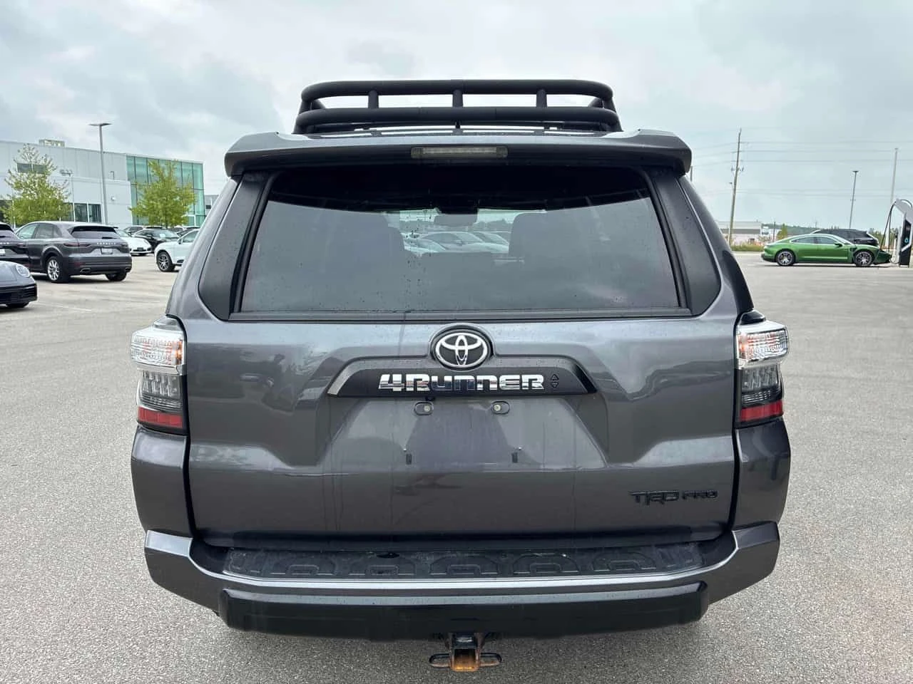 Toyota 4runner * TRD PRO * АВТОКРЕДИТ БЕЗ ПЪРВОНАЧАЛНА ВНОСКА* , снимка 4 - Автомобили и джипове - 55680571