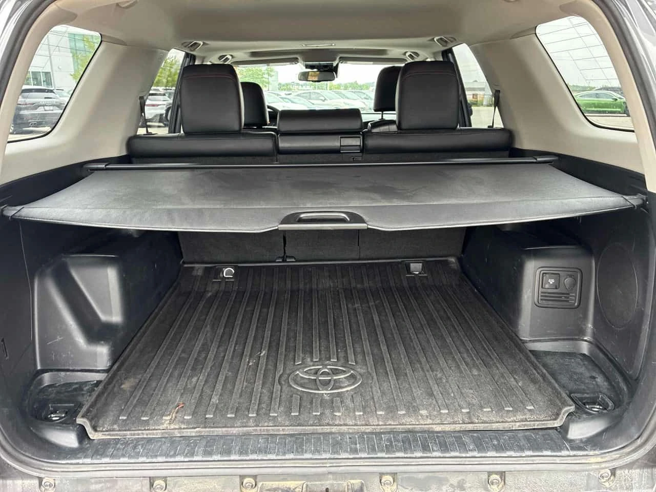 Toyota 4runner * TRD PRO * АВТОКРЕДИТ БЕЗ ПЪРВОНАЧАЛНА ВНОСКА* , снимка 14 - Автомобили и джипове - 55680571