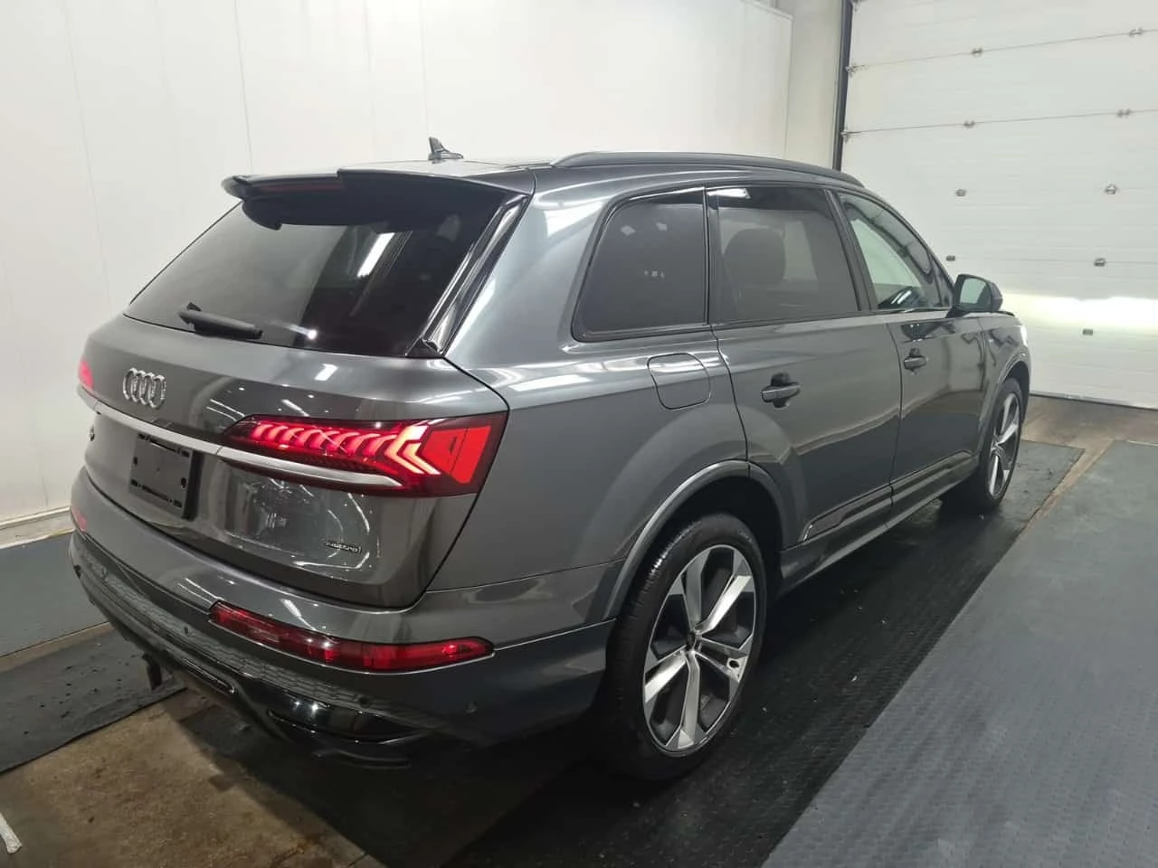 Audi Q7 * 55 Tfsi Quattro Progressiv * CARFAX * ���������� | Mobile.bg � ����������� 2