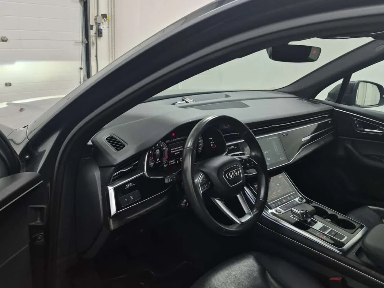 Audi Q7 * 55 Tfsi Quattro Progressiv * CARFAX * ���������� | Mobile.bg � ����������� 10