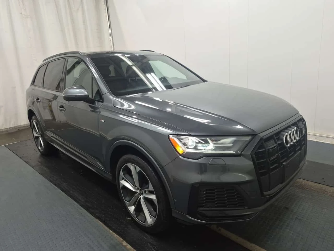 Audi Q7 * 55 Tfsi Quattro Progressiv * CARFAX * ���������� | Mobile.bg � ����������� 5