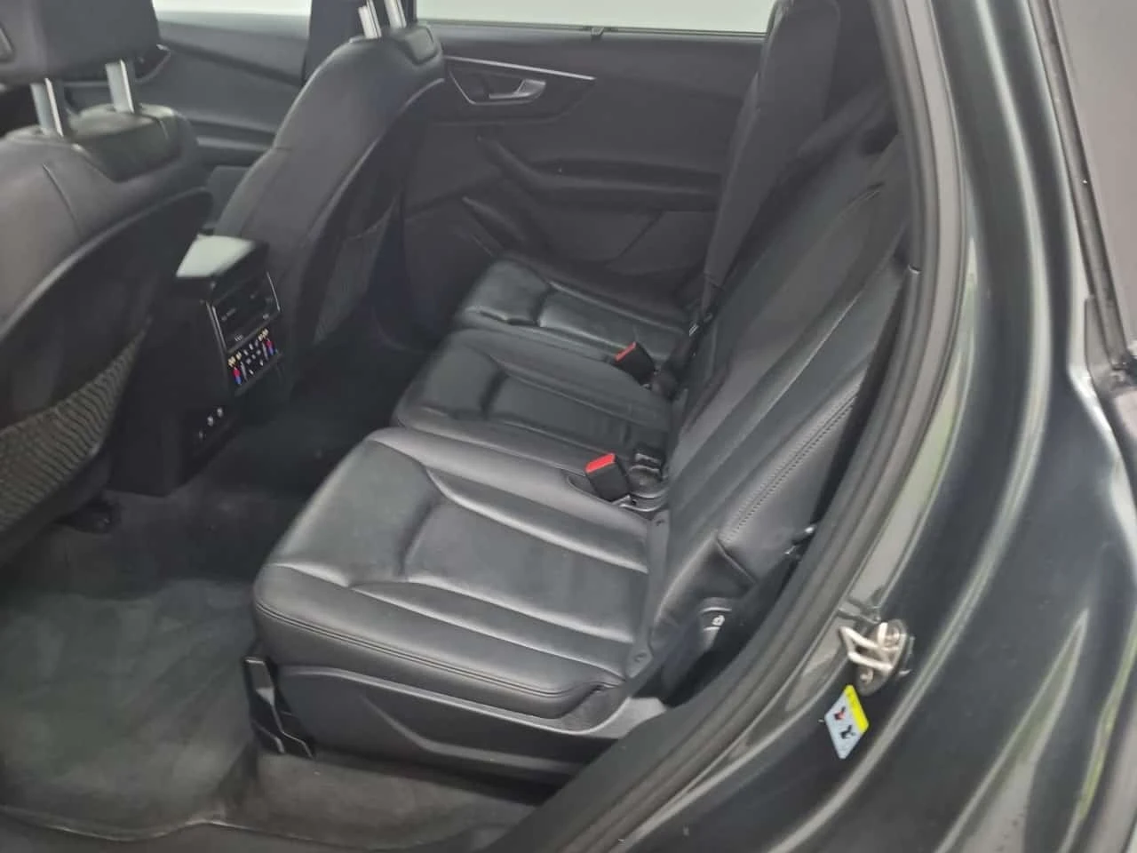 Audi Q7 * 55 Tfsi Quattro Progressiv * CARFAX * ���������� | Mobile.bg � ����������� 12