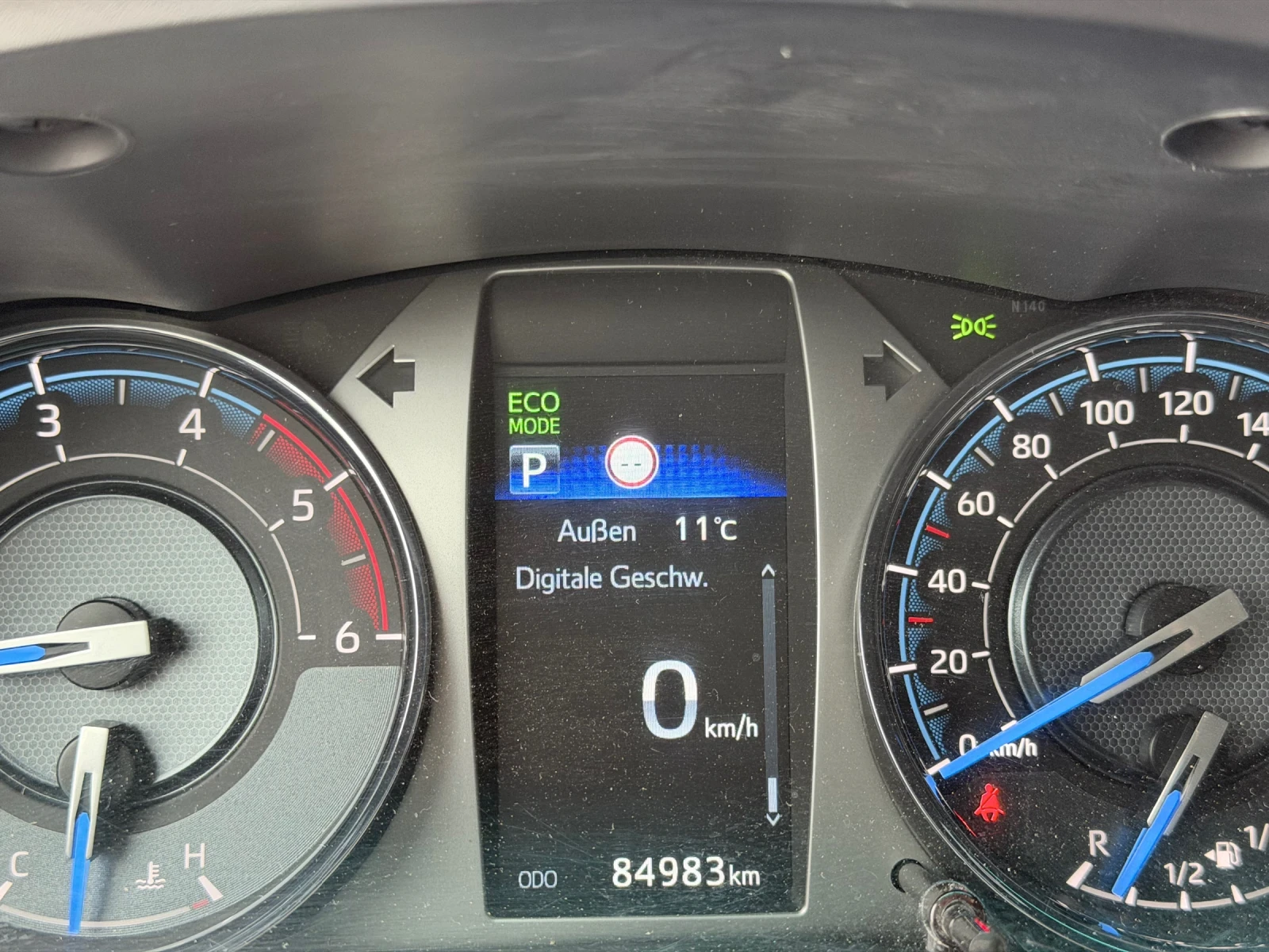 Toyota Hilux INVINCIBLE FULL , снимка 15 - Автомобили и джипове - 56686207