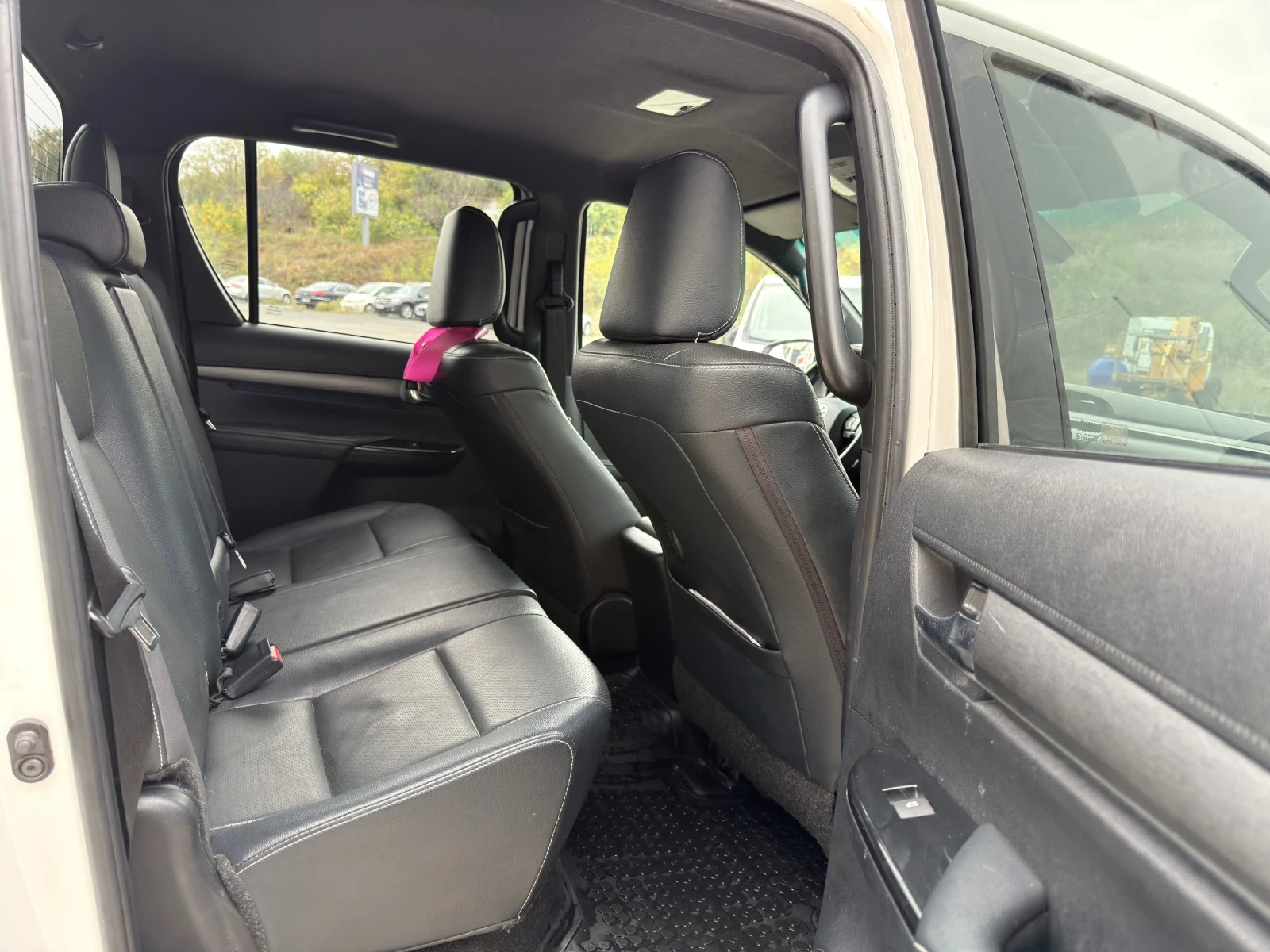 Toyota Hilux INVINCIBLE FULL , снимка 11 - Автомобили и джипове - 56686207