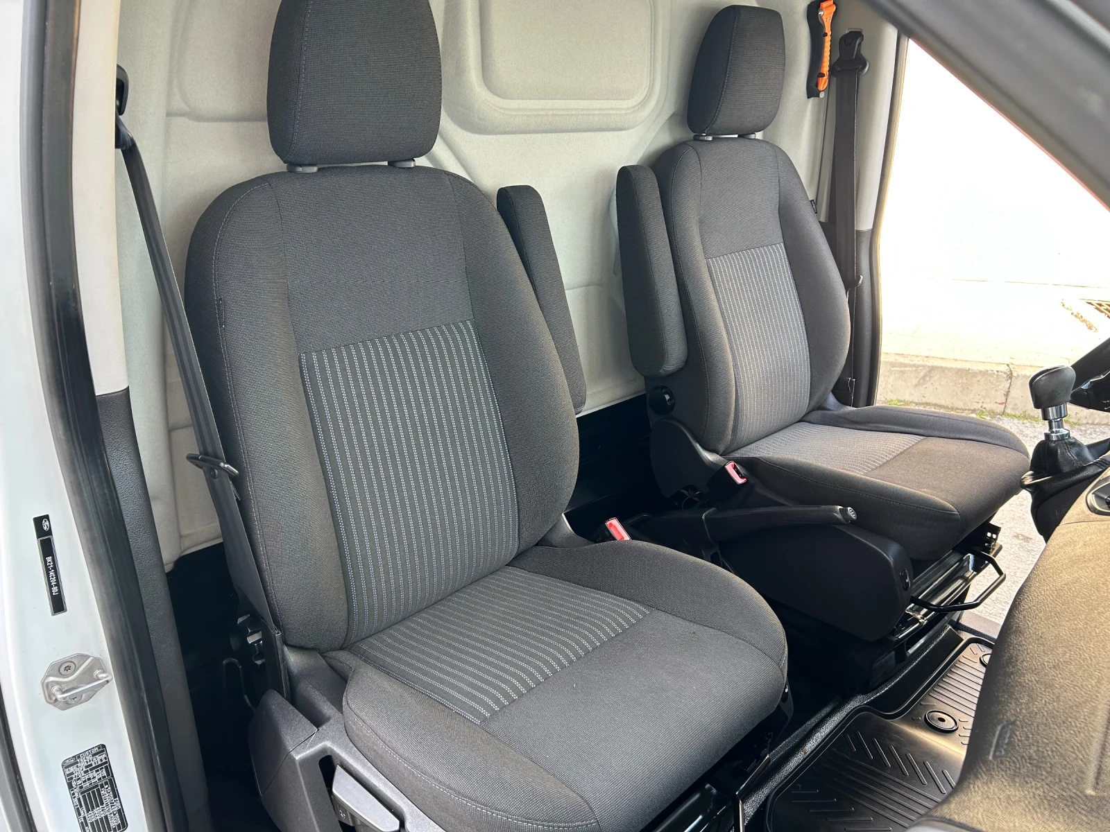 Ford Transit Custom 2.2TDCI 125k.c. КАМЕРА, снимка 11 - Бусове и автобуси - 54138967