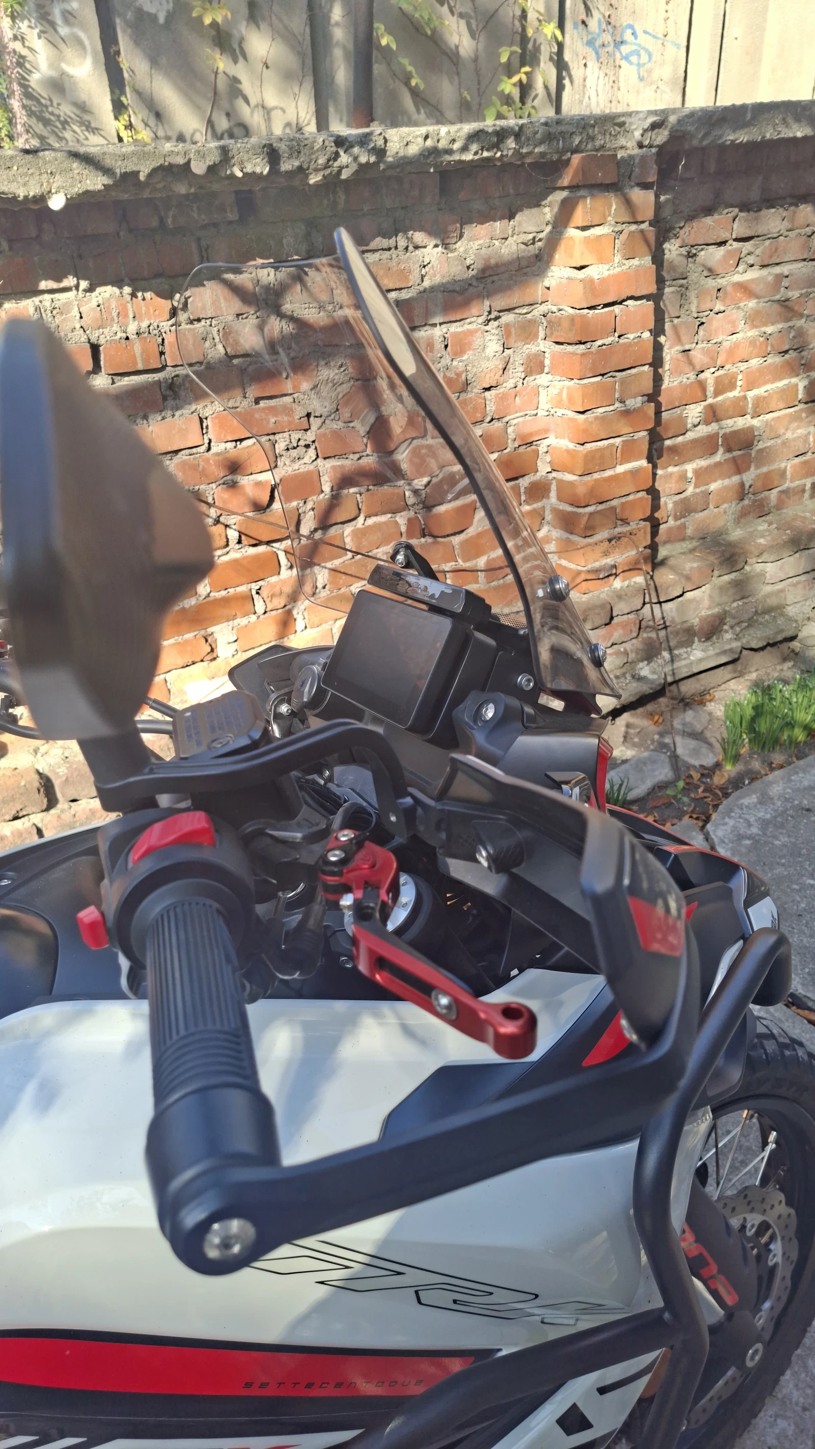Benelli TRK 702X, снимка 3 - Мотоциклети и мототехника - 56653852