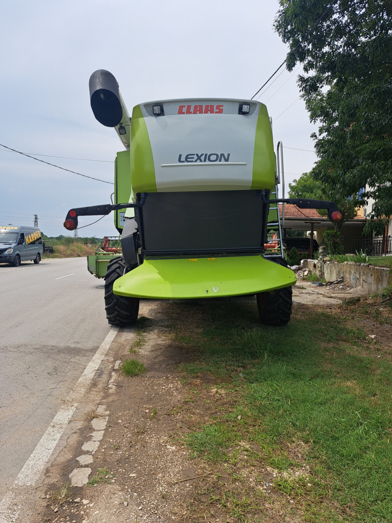 Комбайн Claas LEXOIN 560, снимка 5 - Селскостопанска техника - 45300359