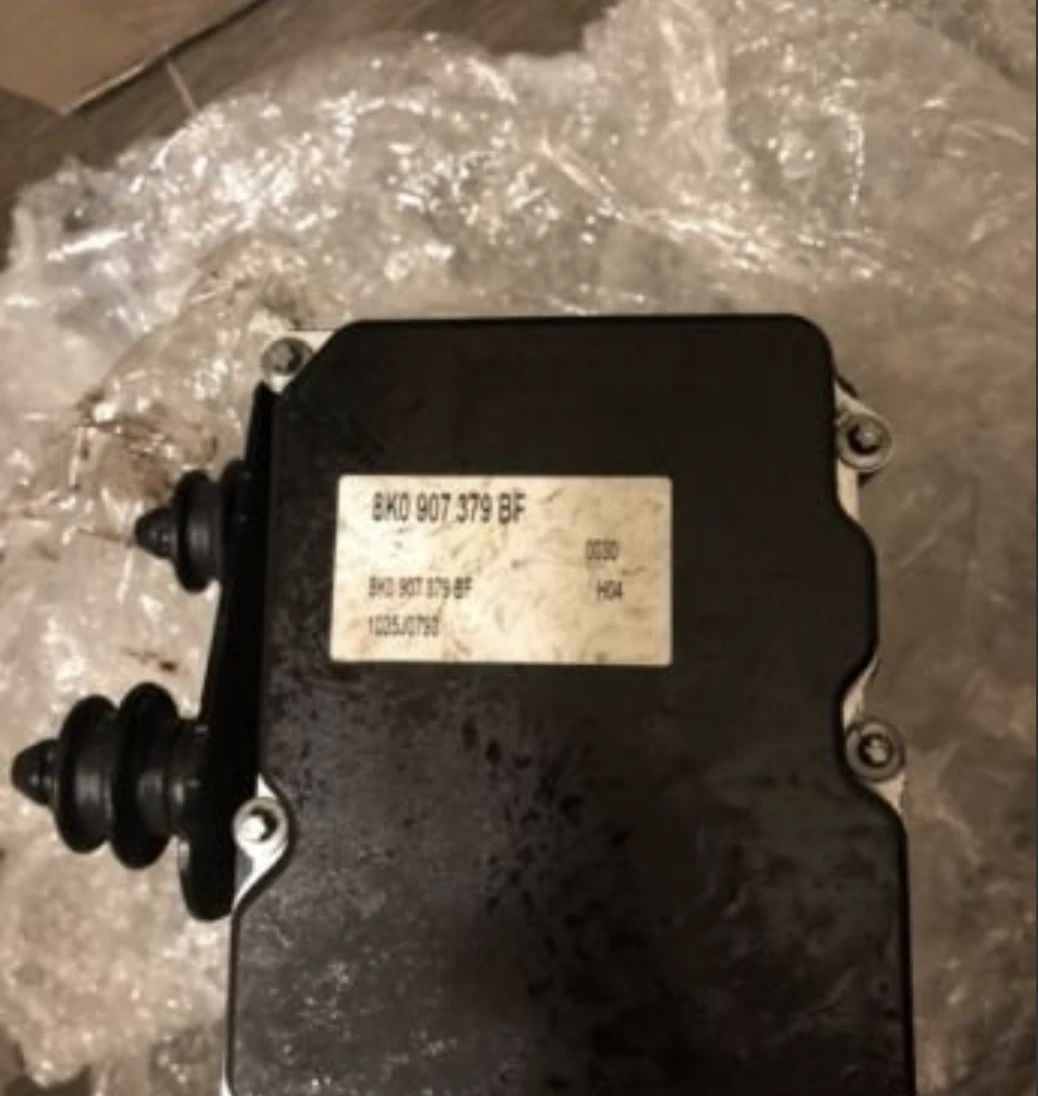 Продавам ABS помпа Audi A4 8K, снимка 2 - Части - 54393654