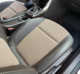 Opel Astra 1.4T/COSMO/ТОП СЪСТОЯНИЕ/ЕДИН СОБСТВЕНИК, снимка 10