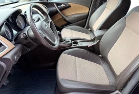 Opel Astra 1.4T/COSMO/ТОП СЪСТОЯНИЕ/ЕДИН СОБСТВЕНИК, снимка 9