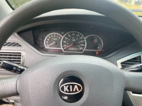 Kia Carens 1.6 Газ/Бензин, снимка 11