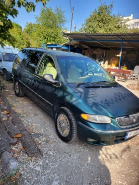 Chrysler Town and Country, снимка 1