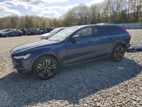 ������ Volvo V90