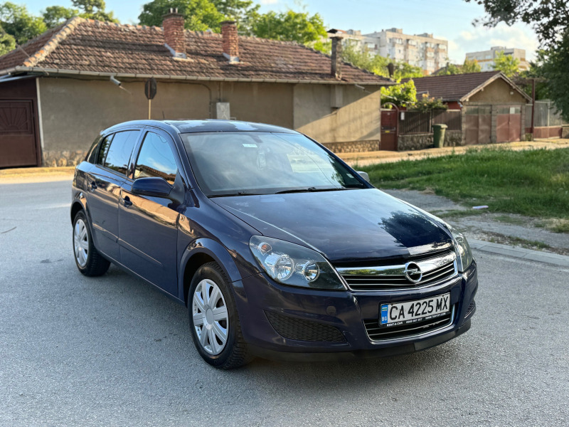 Opel Astra 1.6, снимка 2 - Автомобили и джипове - 45995449