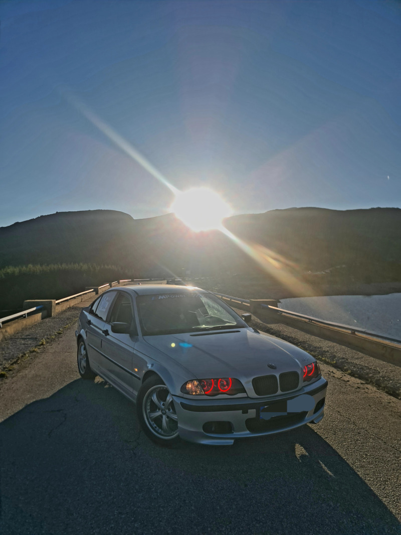 BMW 320, снимка 1 - Автомобили и джипове - 46275919