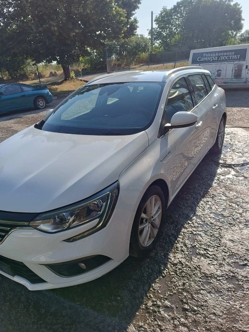 Renault Megane, снимка 2 - Автомобили и джипове - 47755382