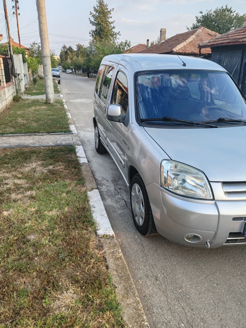 Citroen Berlingo, снимка 3 - Автомобили и джипове - 47155765