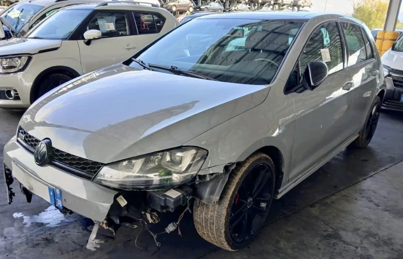 VW Golf 2.0 GTD AUTOMATIC , снимка 3 - Автомобили и джипове - 47857106