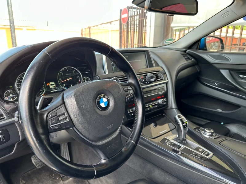 BMW 640 4врати* M* Вакум* Панорама* Догитал, снимка 10 - Автомобили и джипове - 48736920