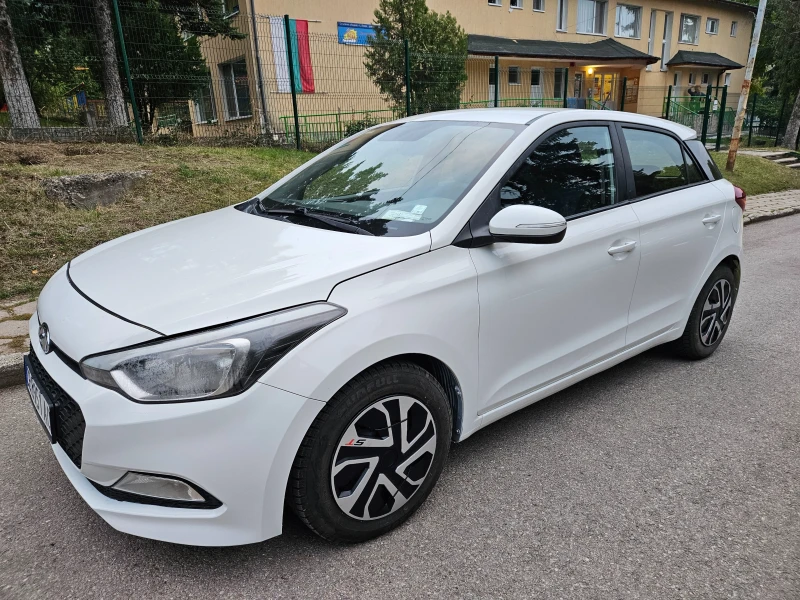 Hyundai I20 РЕГИСТРИРАНА-ГАЗ, снимка 5 - Автомобили и джипове - 52443992