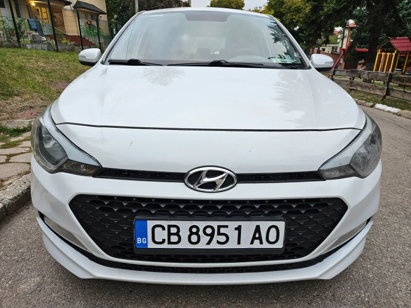 Hyundai I20 РЕГИСТРИРАНА-ГАЗ, снимка 3 - Автомобили и джипове - 52443992