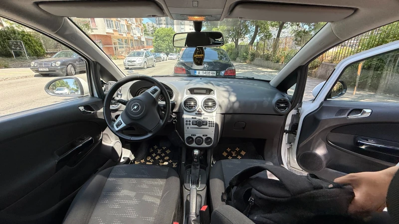 Opel Corsa, снимка 8 - Автомобили и джипове - 52371502