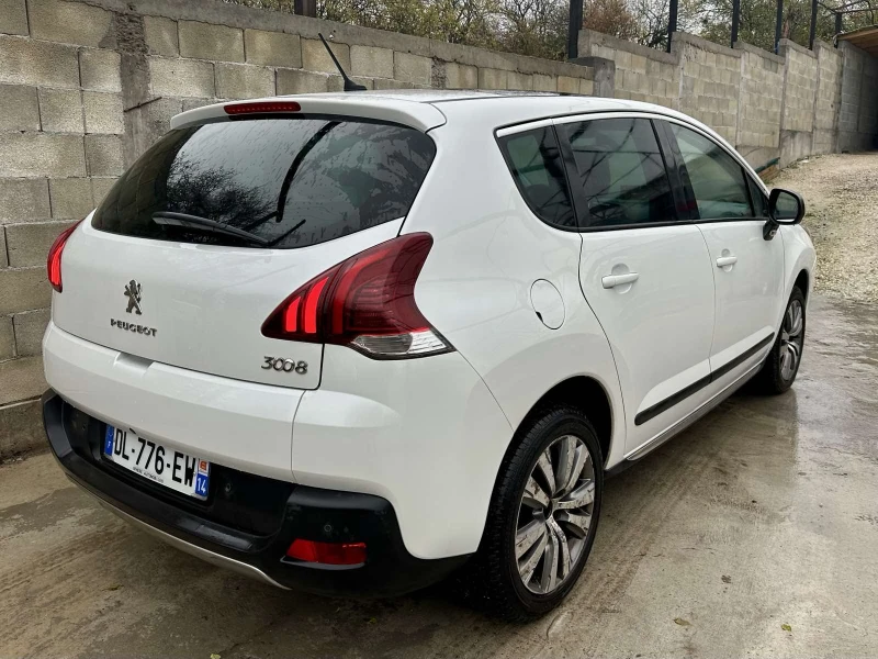 Peugeot 3008 1.6 HDi Allure Панорама Кожа , снимка 5 - Автомобили и джипове - 52470168
