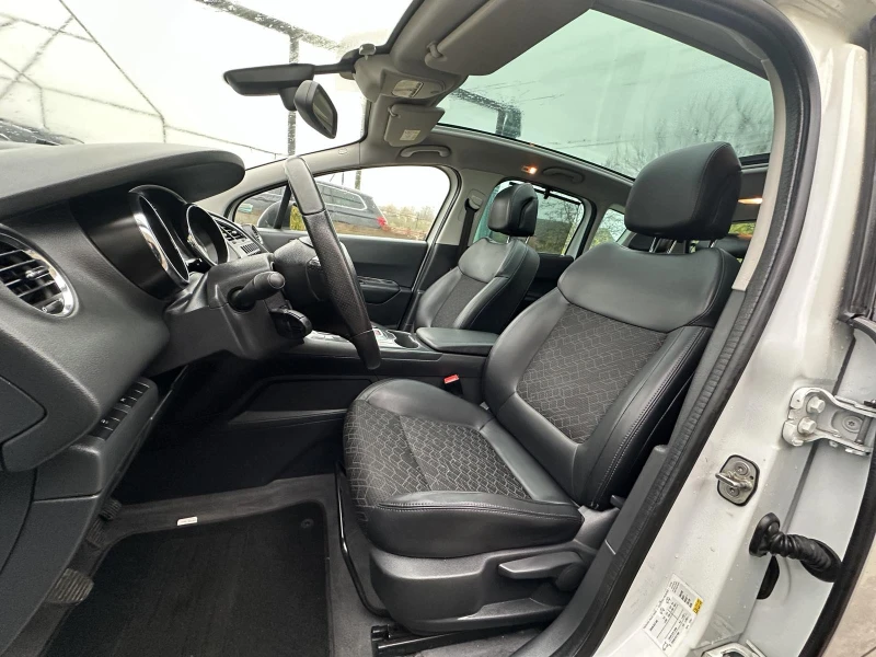 Peugeot 3008 1.6 HDi Allure Панорама Кожа , снимка 12 - Автомобили и джипове - 52470168