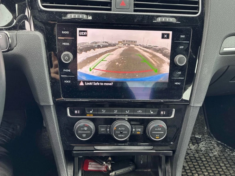 VW Golf GTI* Autobahn * CARFAX * БЕЗ ПЪРВОНАЧАЛНА ВНОСКА, снимка 9 - Автомобили и джипове - 53120105