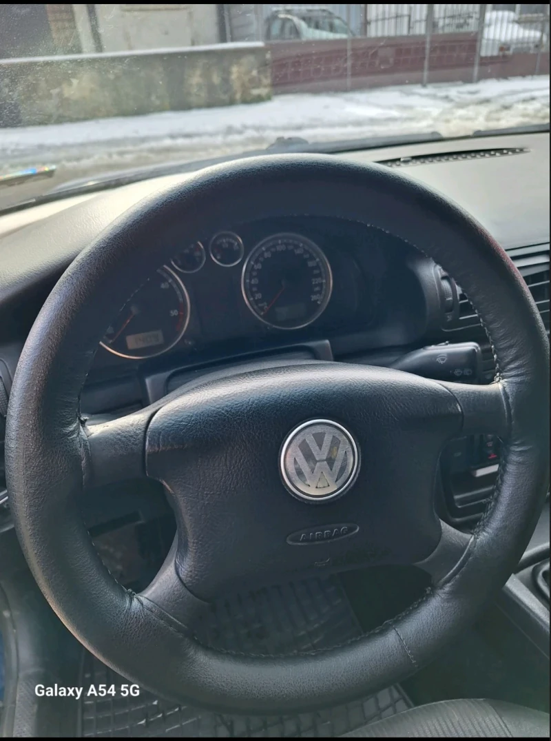 VW Passat, снимка 9 - Автомобили и джипове - 53539006